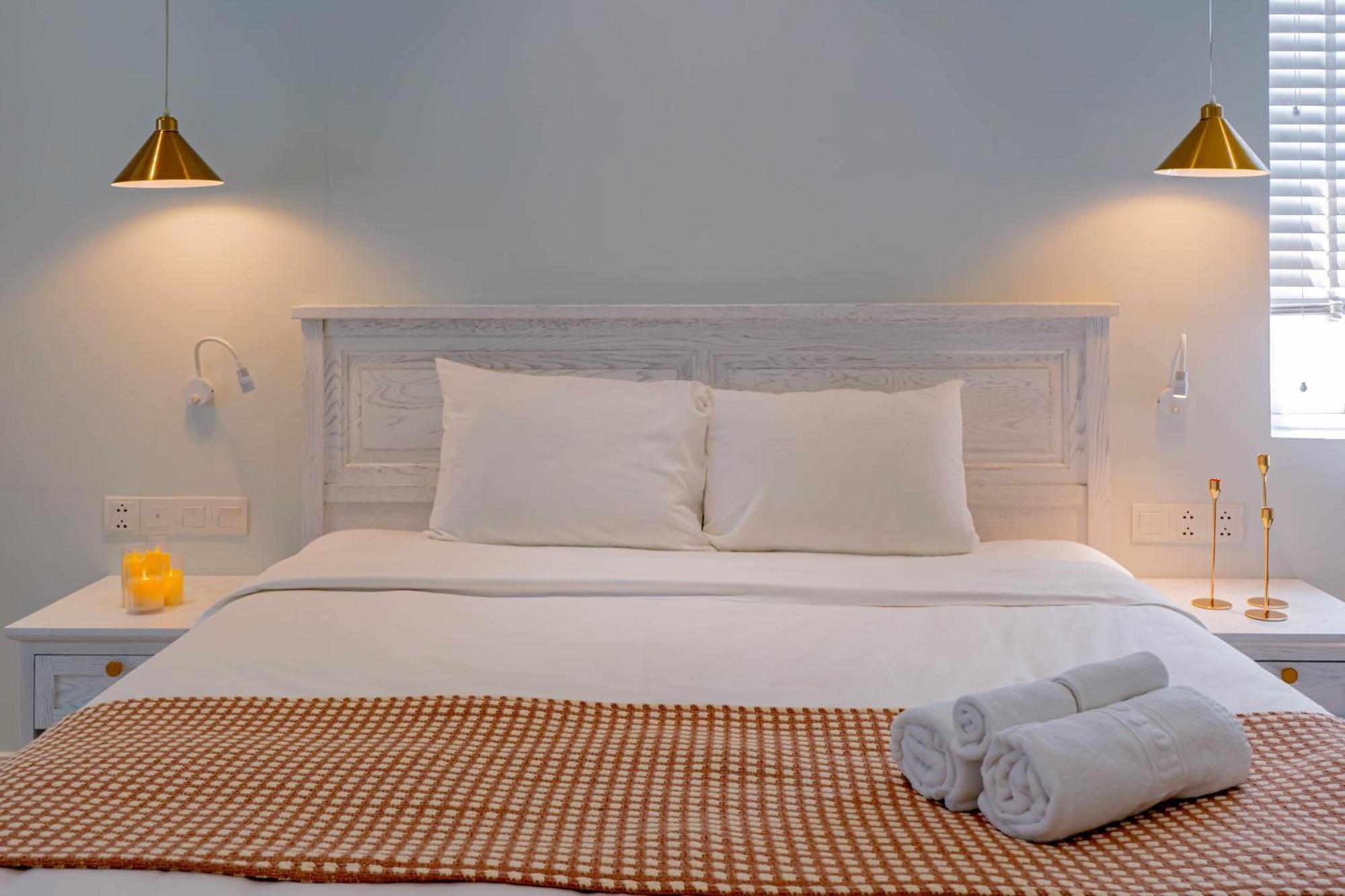 Villa The Salt - 250sm 3br, 4ba & Kitchen *