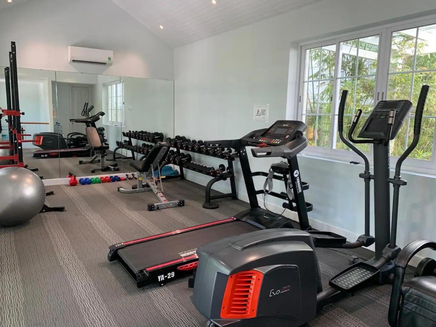 Villa The Salt - 250sm 3br, 4ba & Kitchen Da Nang