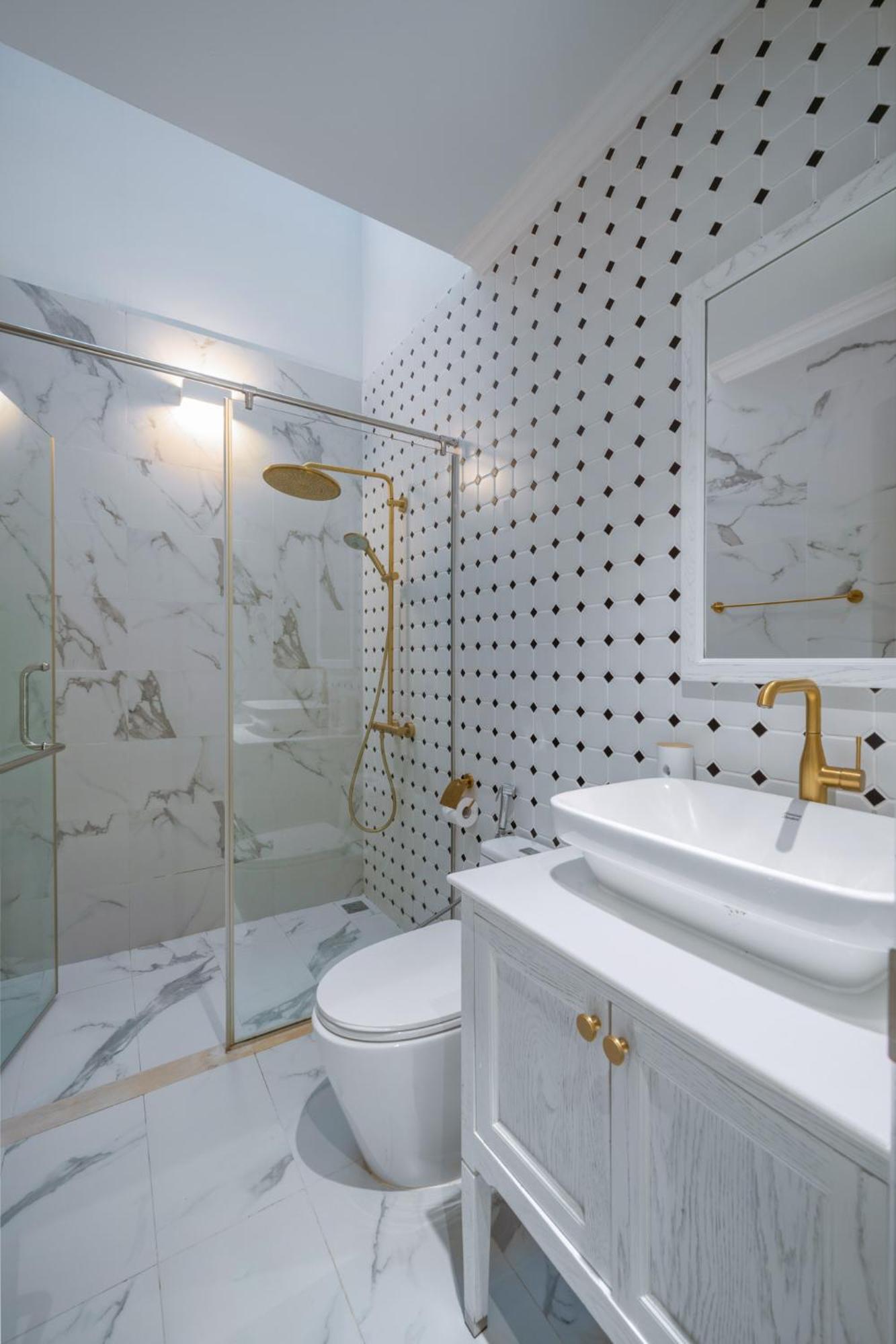 The Salt - 250sm 3br, 4ba & Kitchen Villa *